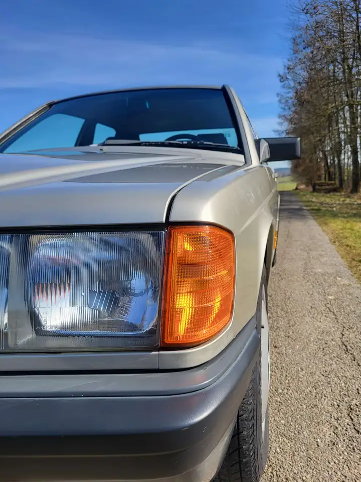 Mercedes-Benz 190 E, foto 3