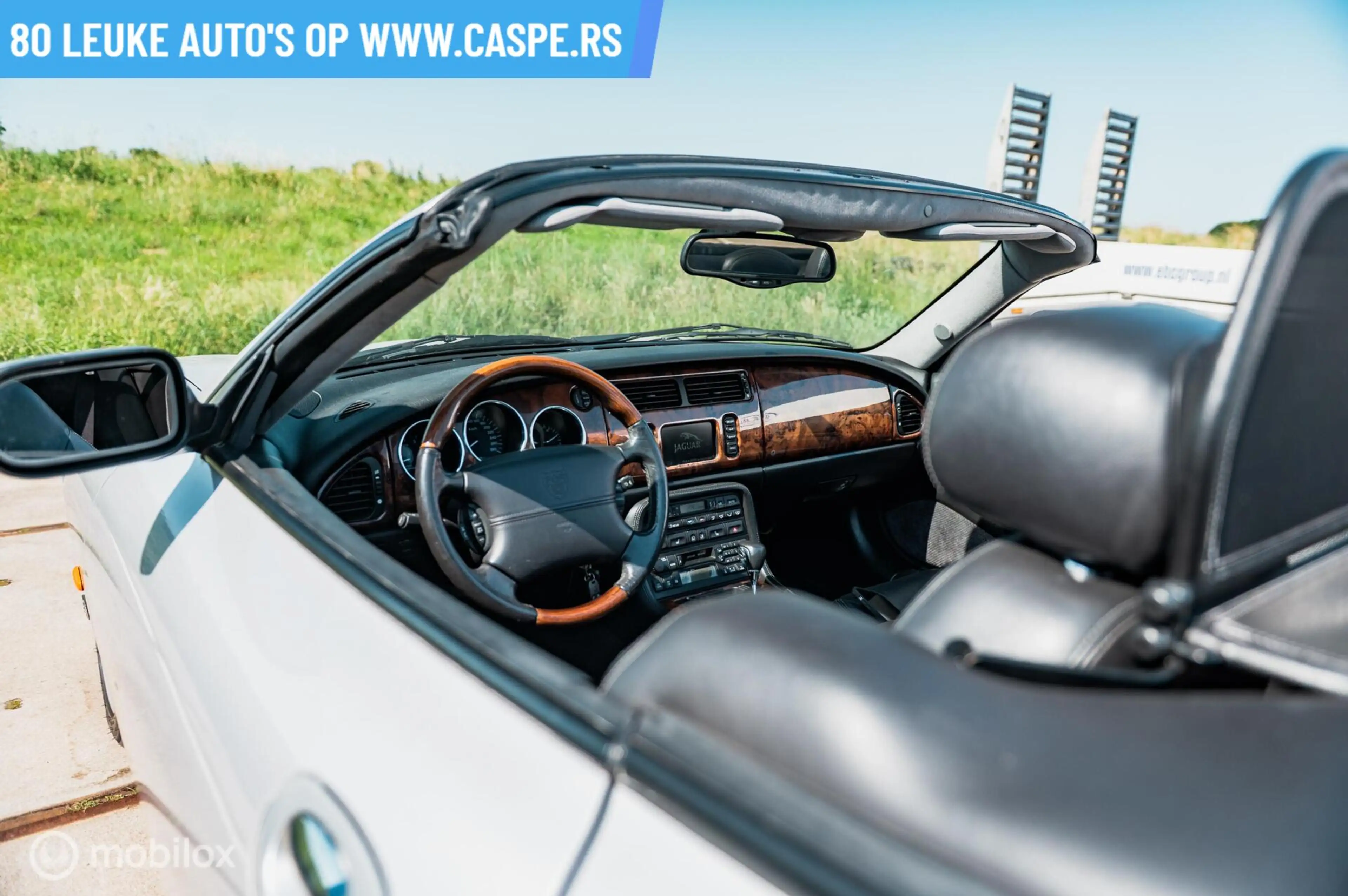 Jaguar XKR 4.2 V8 Convertible — photo 14