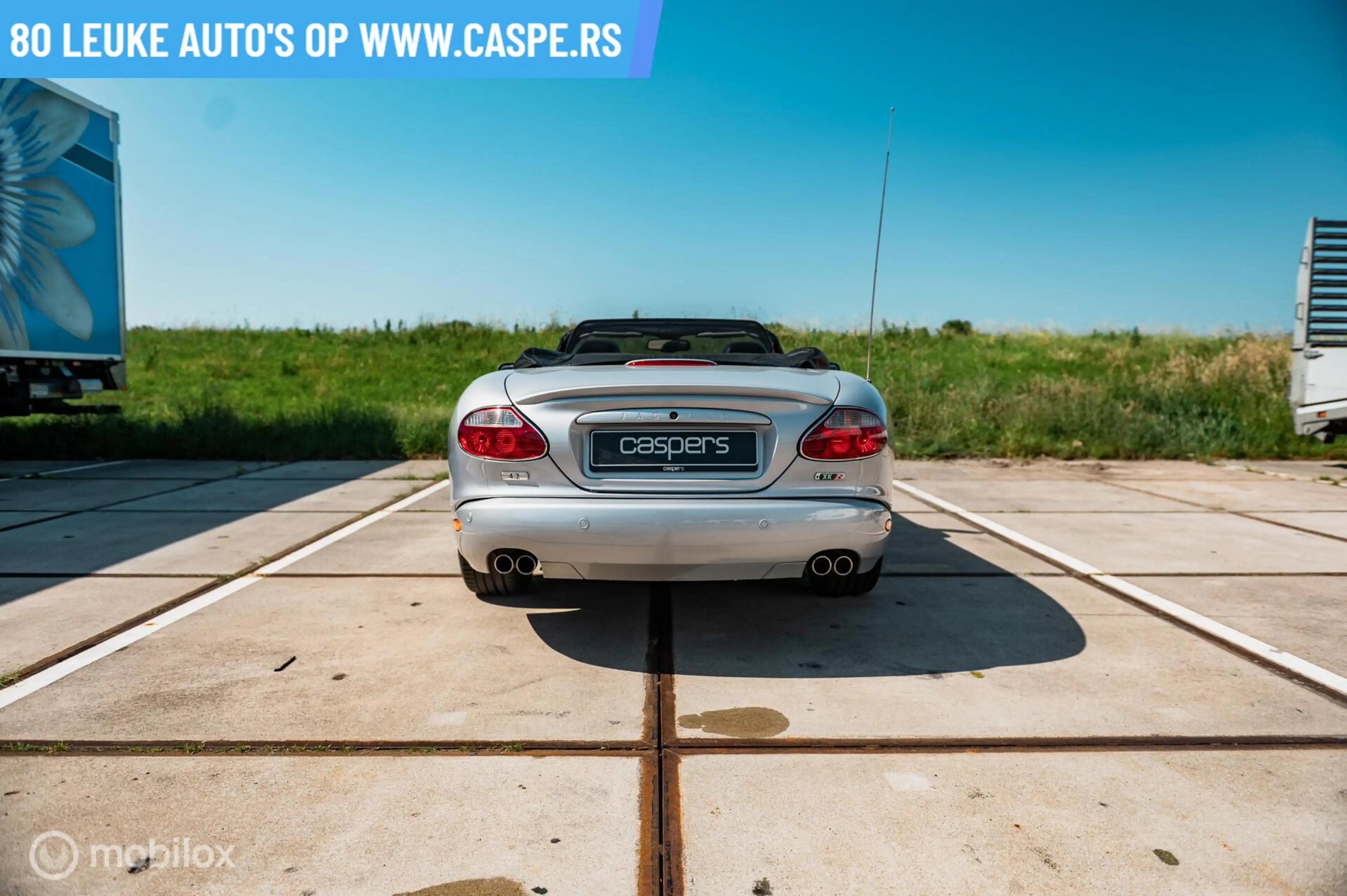 Jaguar XKR 4.2 V8 Convertible — photo 11