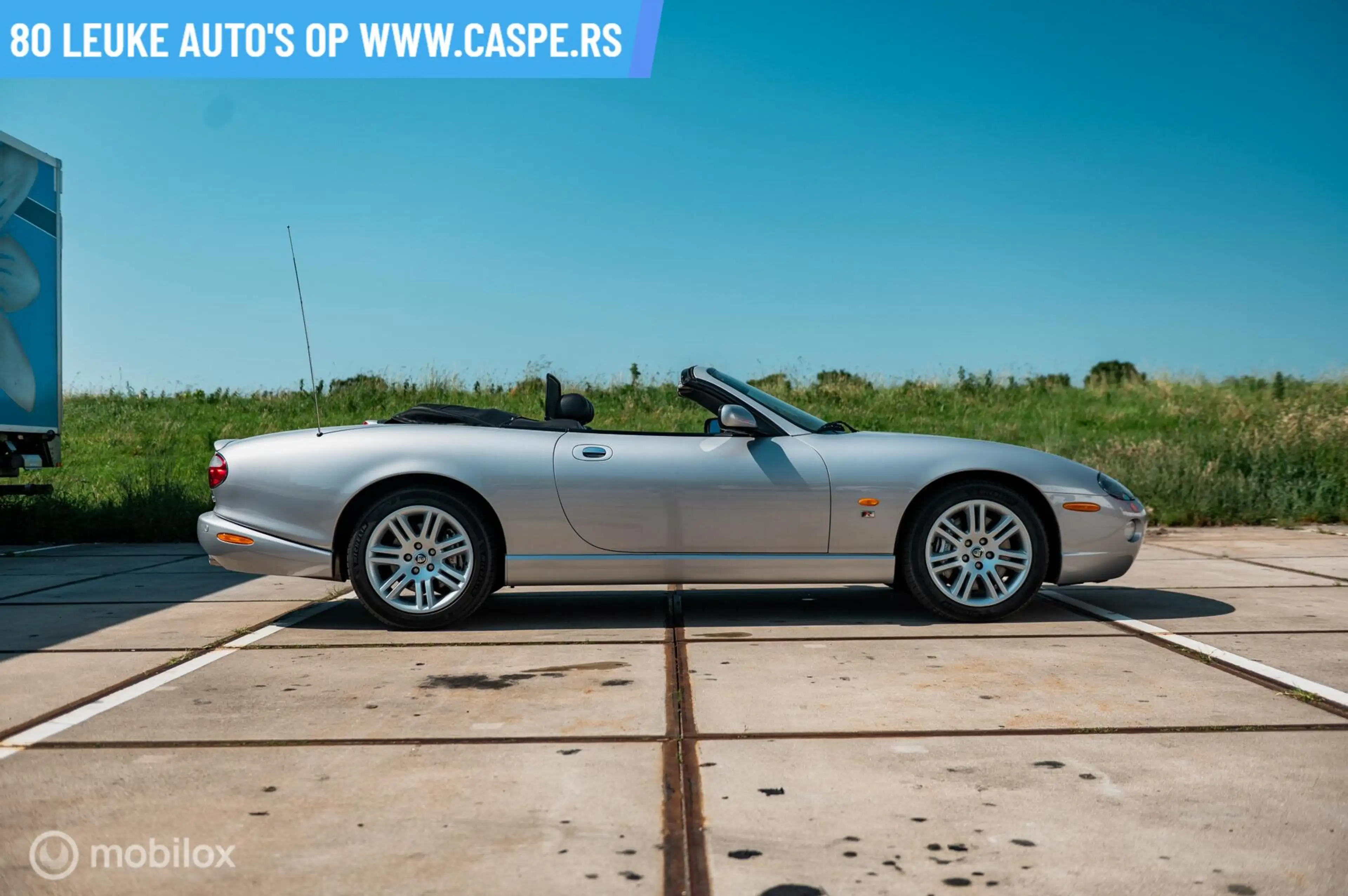 Jaguar XKR 4.2 V8 Convertible — photo 8