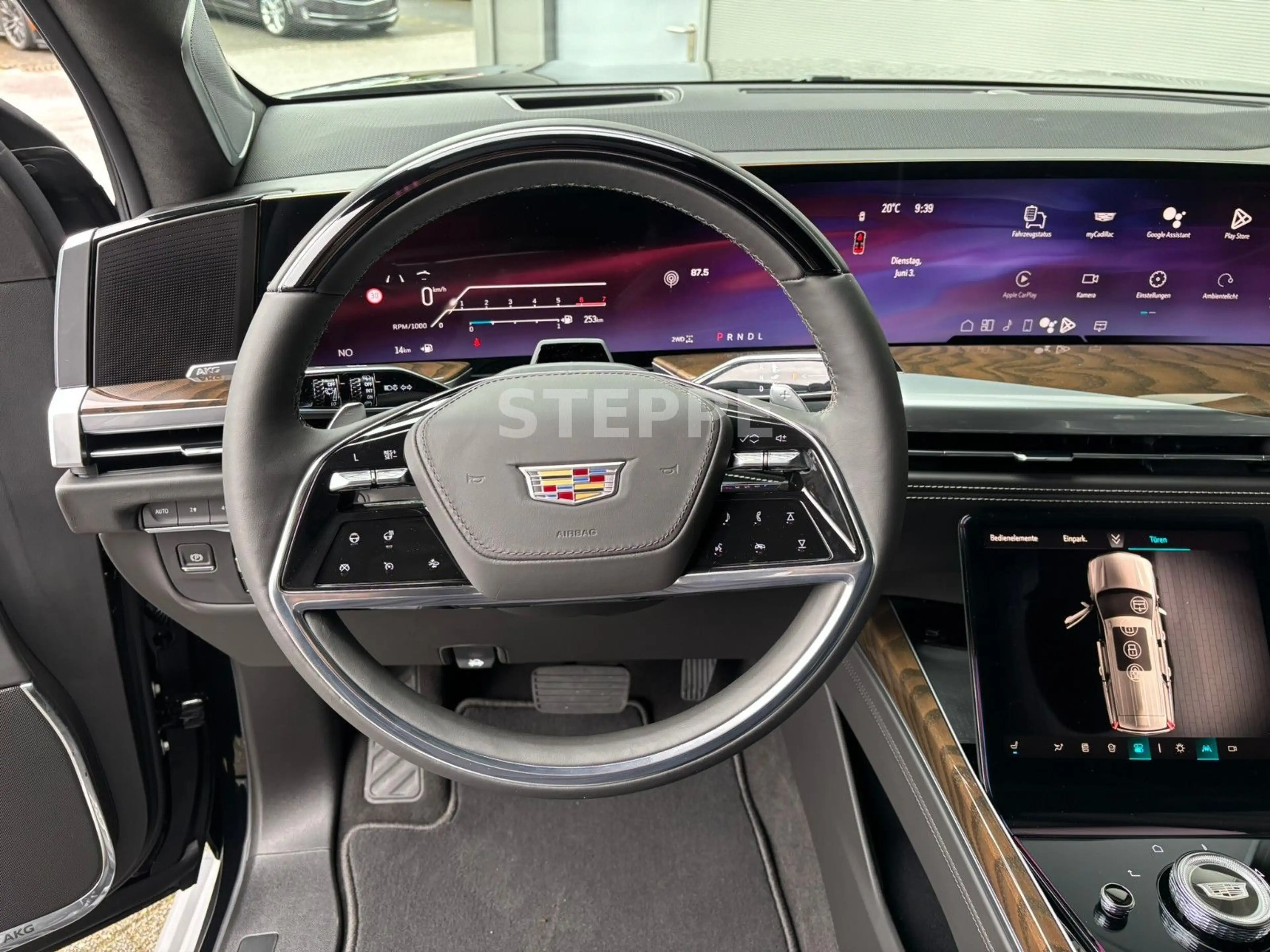 Cadillac Escalade FACELIFT MY26 6.2 V8 ESV Sport Platinum — photo 13