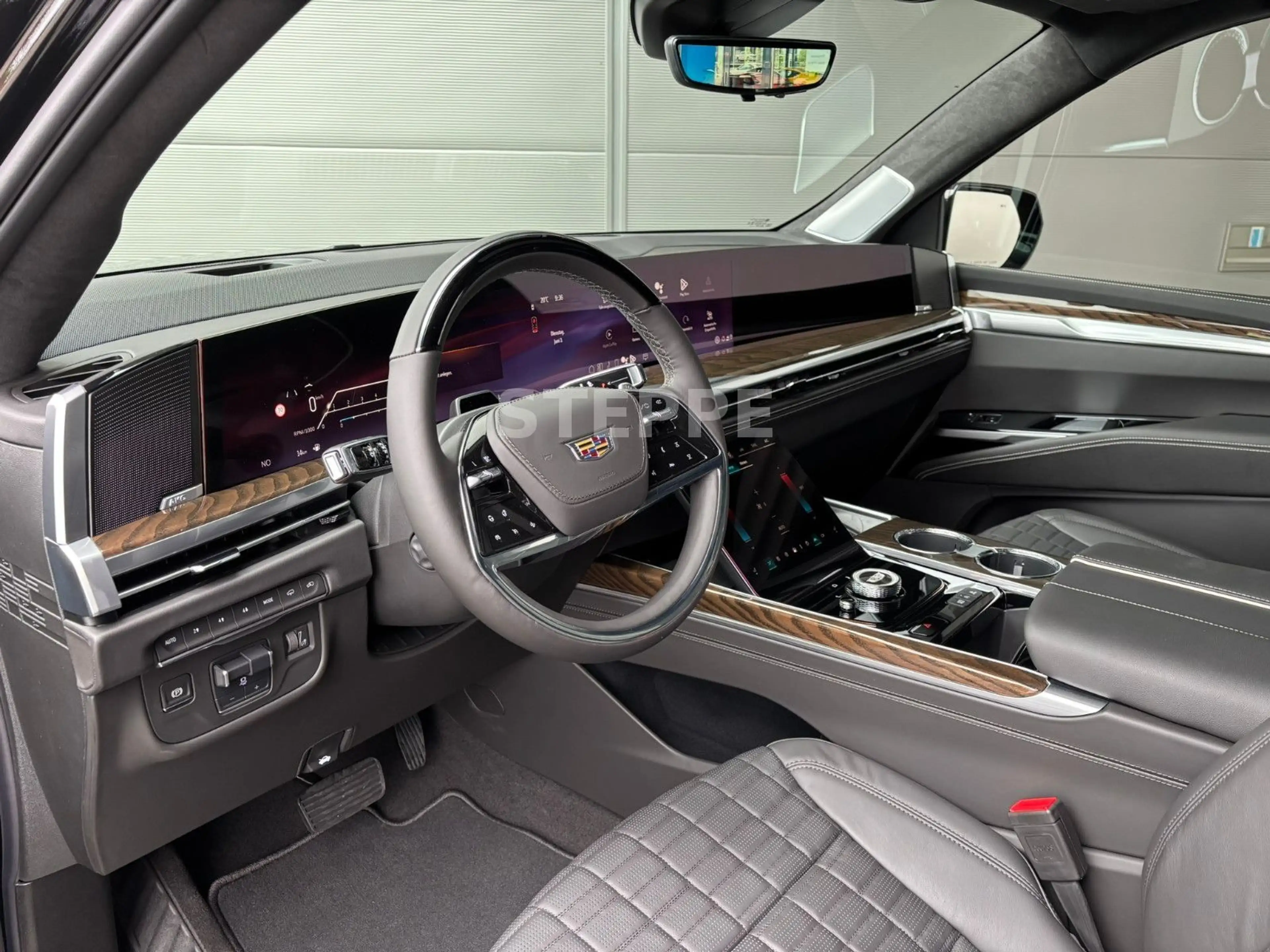 Cadillac Escalade FACELIFT MY26 6.2 V8 ESV Sport Platinum — photo 6