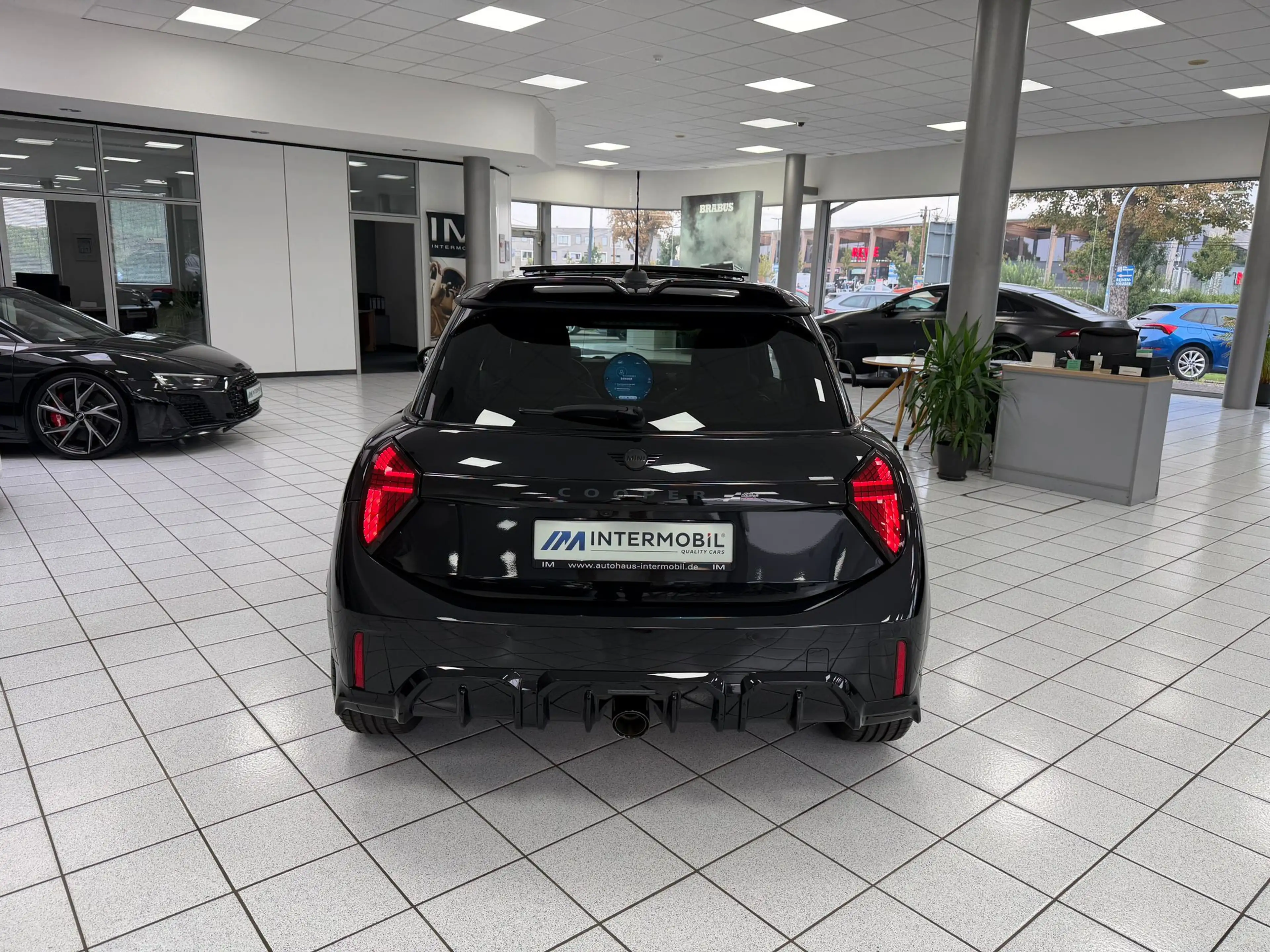 MINI John Cooper Works Trim*XL*PANO*HUD*H-K*DCC*360° — photo 5