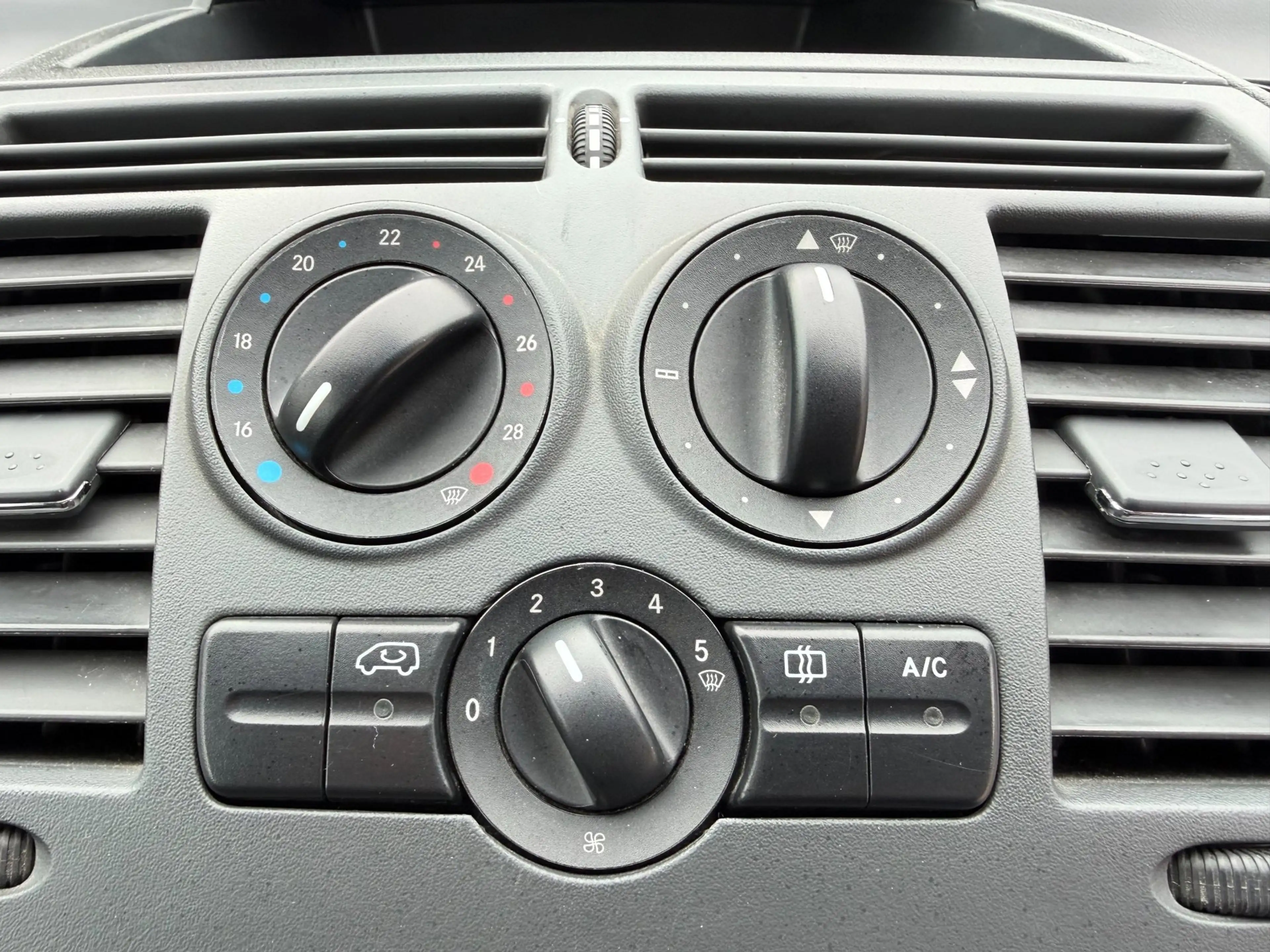 Mercedes-Benz Vito 110 CDI - AIRCO - EURO 5 - APK 7/2027 — photo 11