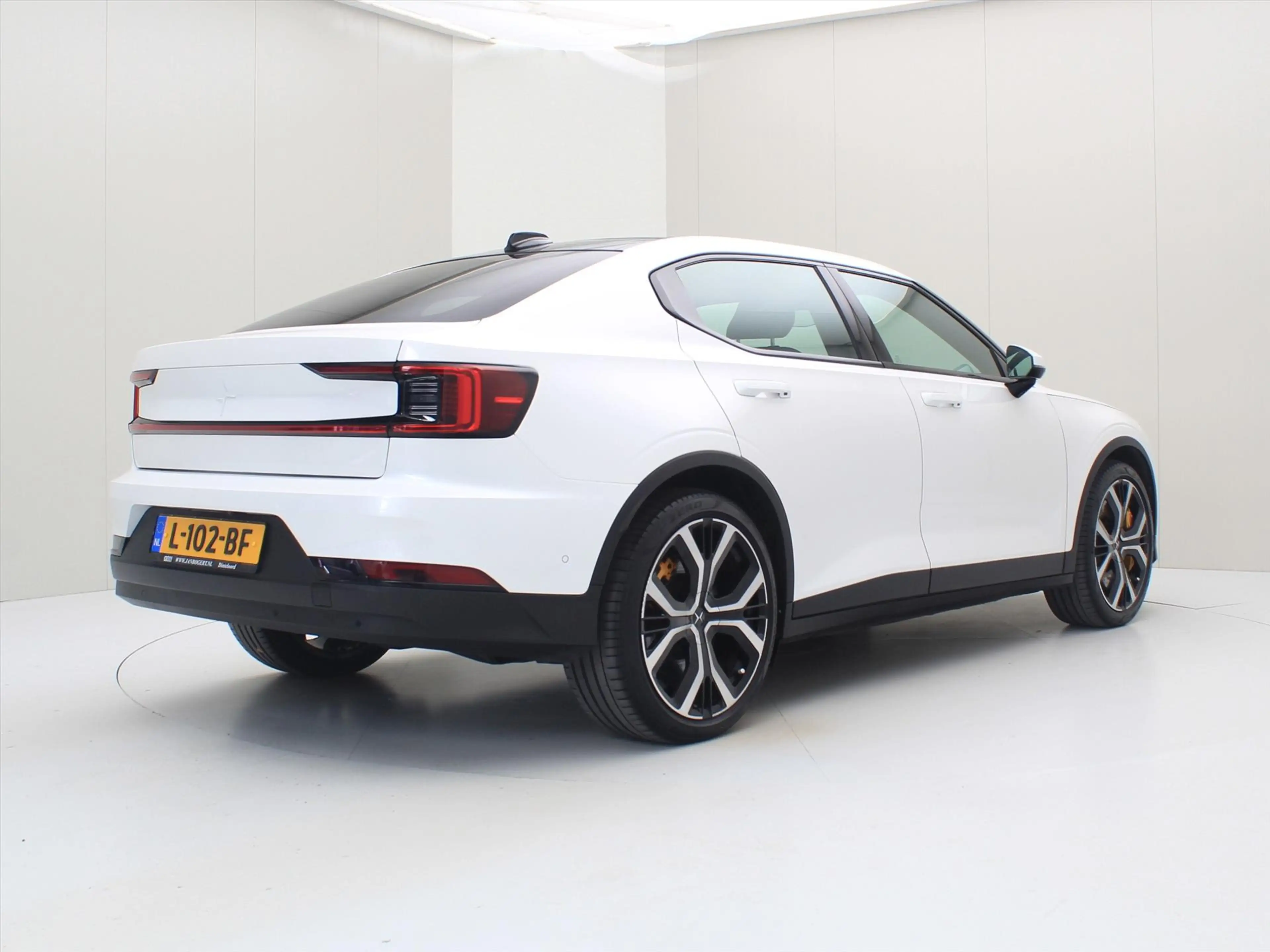 Polestar 2 Long Range Dual Motor 408pk Performance Pack 92% S — photo 2