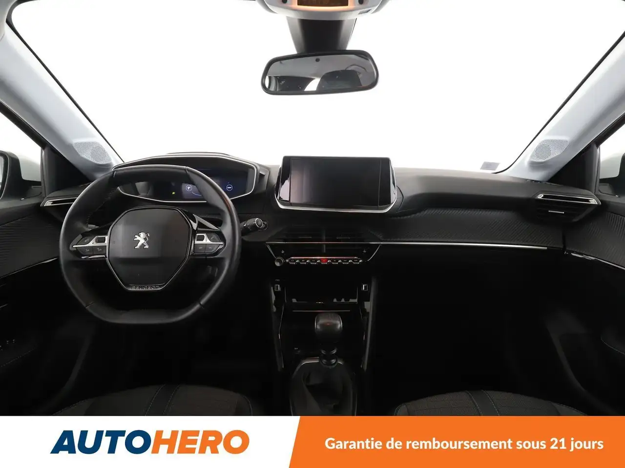 Peugeot 208 208 — photo 12