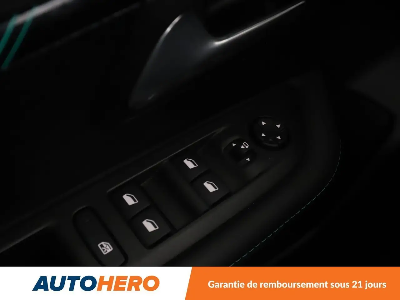 Peugeot 208 208 — photo 26