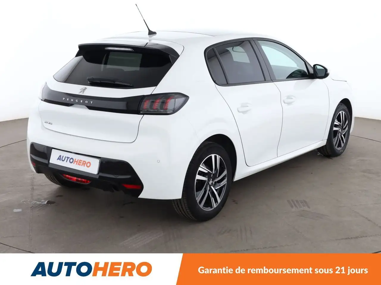 Peugeot 208 208 — photo 6