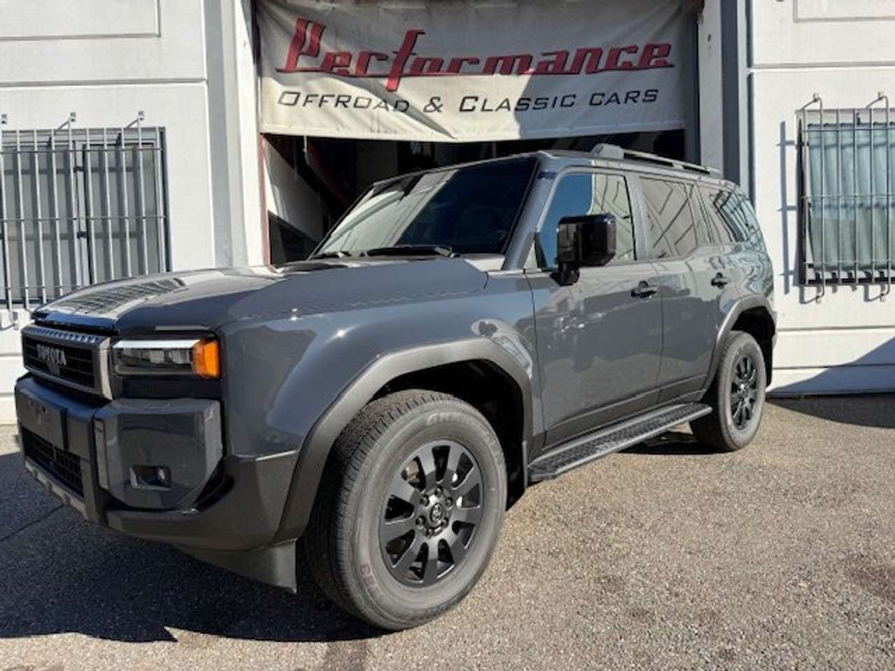 Toyota Land Cruiser AUTOCARRO 5 PT DETRAIBILE  2.8 d-4