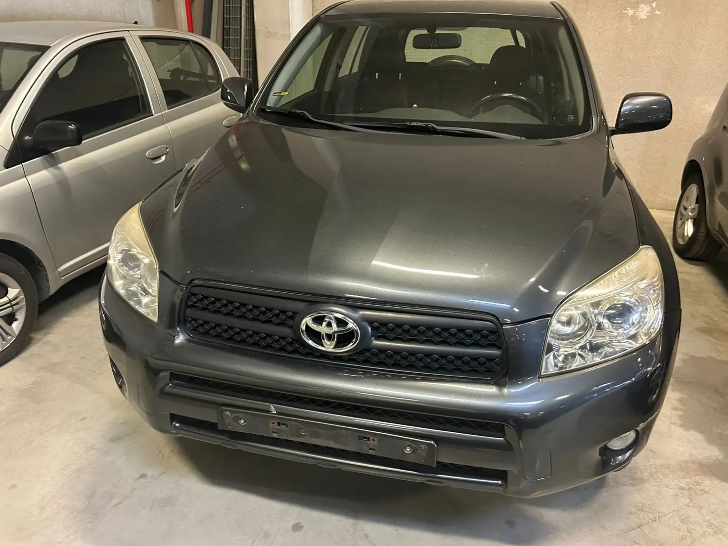 Toyota RAV 4 RAV4 2.0i VVT-i 16v VX Grijs - 1