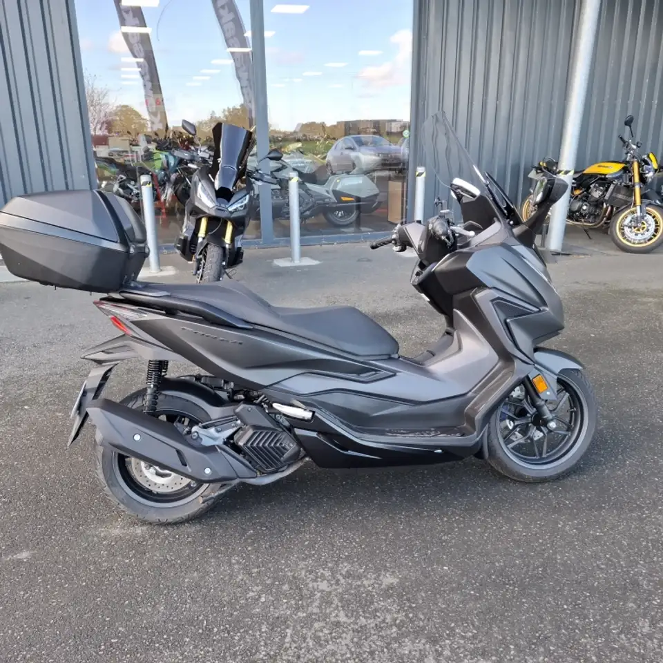 Honda Forza 125