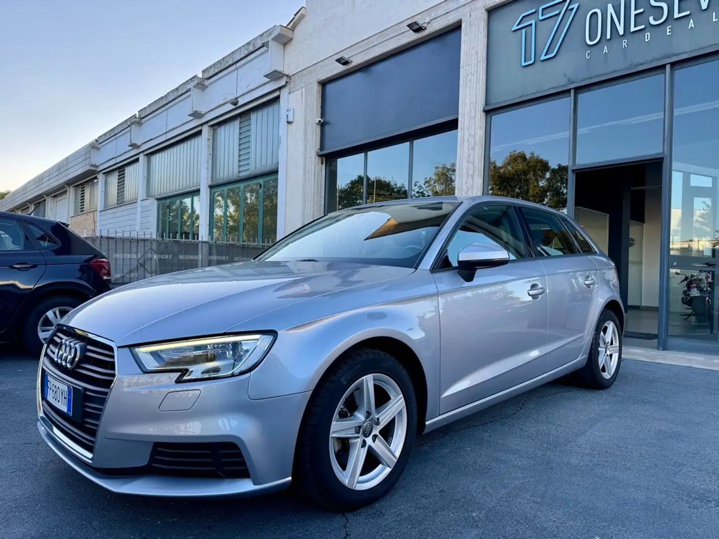 Audi A3 Sportback 30 1.6 tdi Design 116cv Argento - 1
