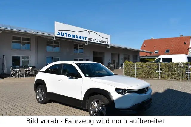 Mazda MX-30 e SKYACTIV Navi HUD Abstandstempomat