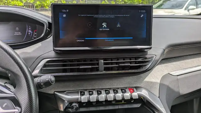 Peugeot 3008 view 14