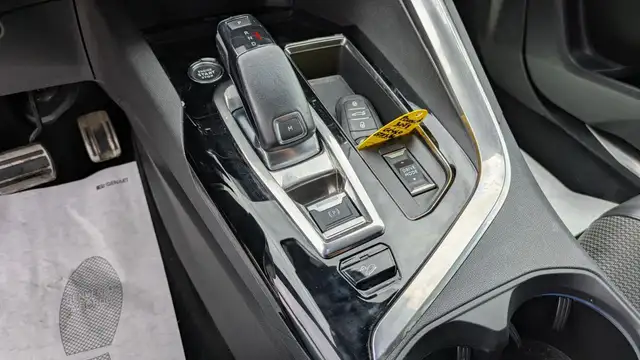 Peugeot 3008 view 15