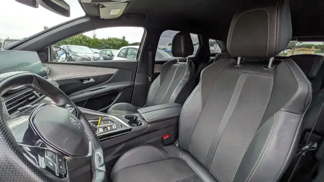 Peugeot 3008 view 10