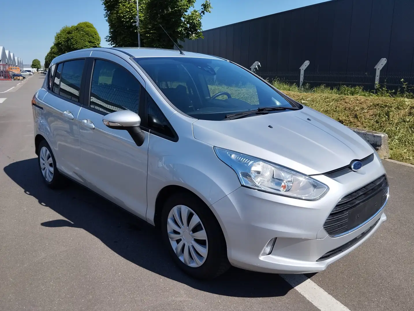 Ford B-Max 1.5 TDCi Trend S Gris - 2