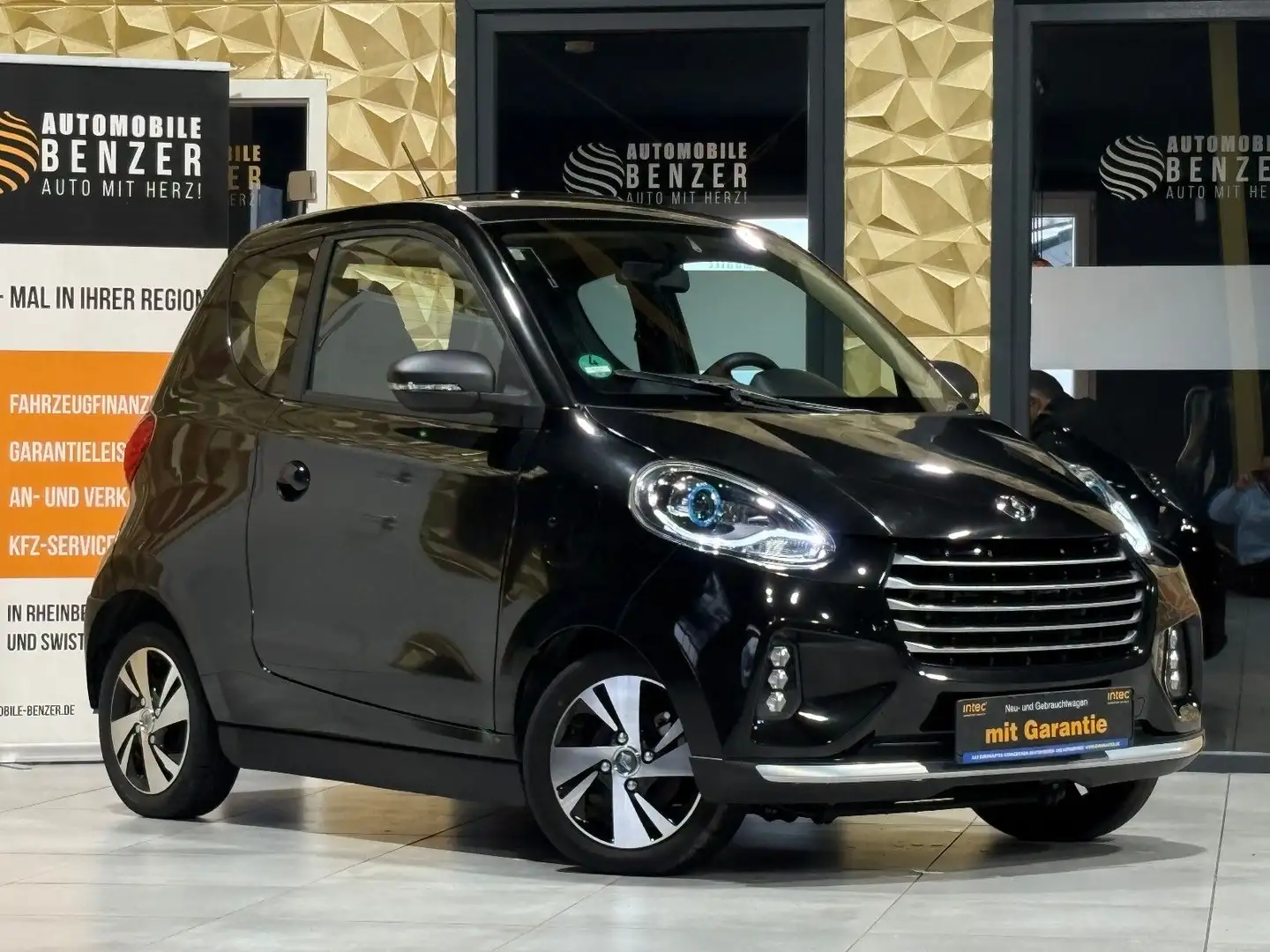 Elaris PIO/KAMERA/APPLE/KLIMA/2-SITZ/AUTOMATIK Чорний - 2