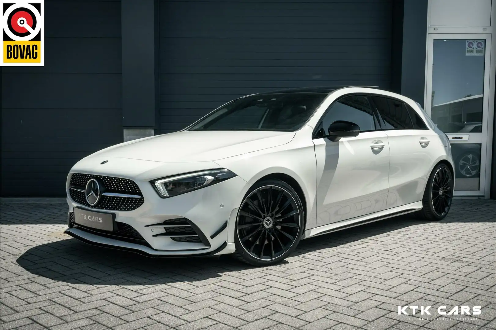 Mercedes-Benz A 220 A35 AMG Line|Pano|Sfeer|CarPlay|Camera|Mutlibeam|L Wit - 1