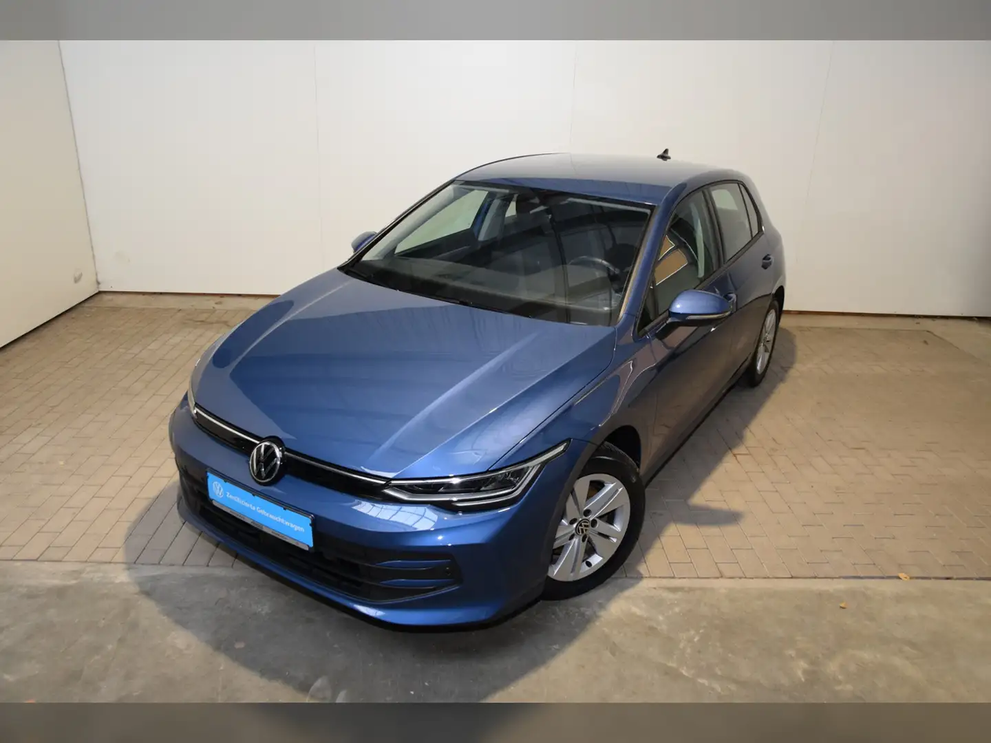 Volkswagen Golf VIII TSI Life AHK - LED - Navi Синий - 2