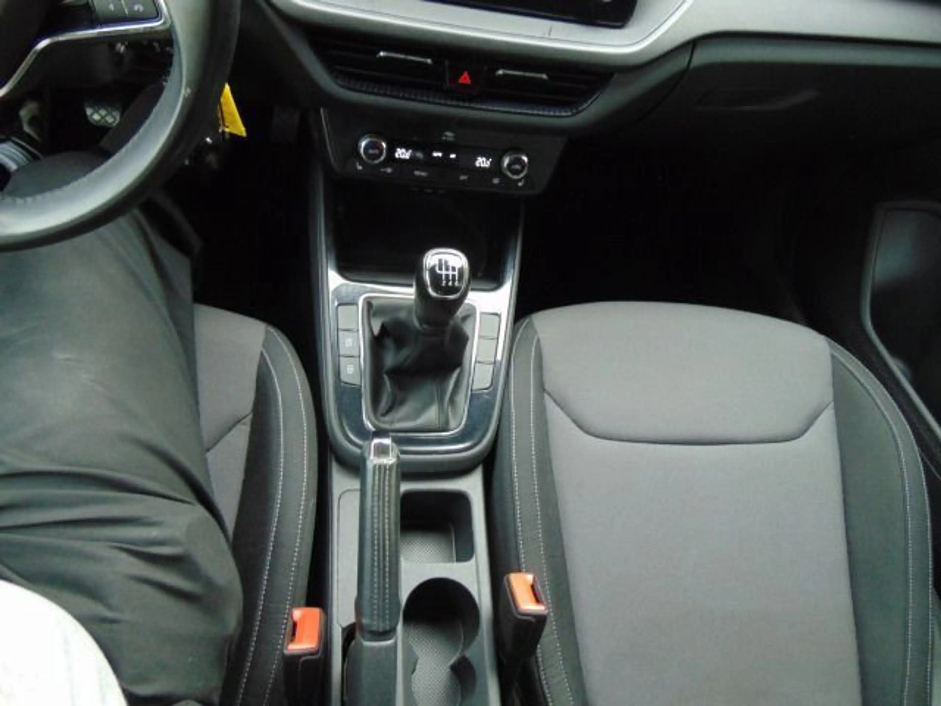 Skoda Fabia Ambition Allwetterreifen, RFK, Sitzheizung — photo 13