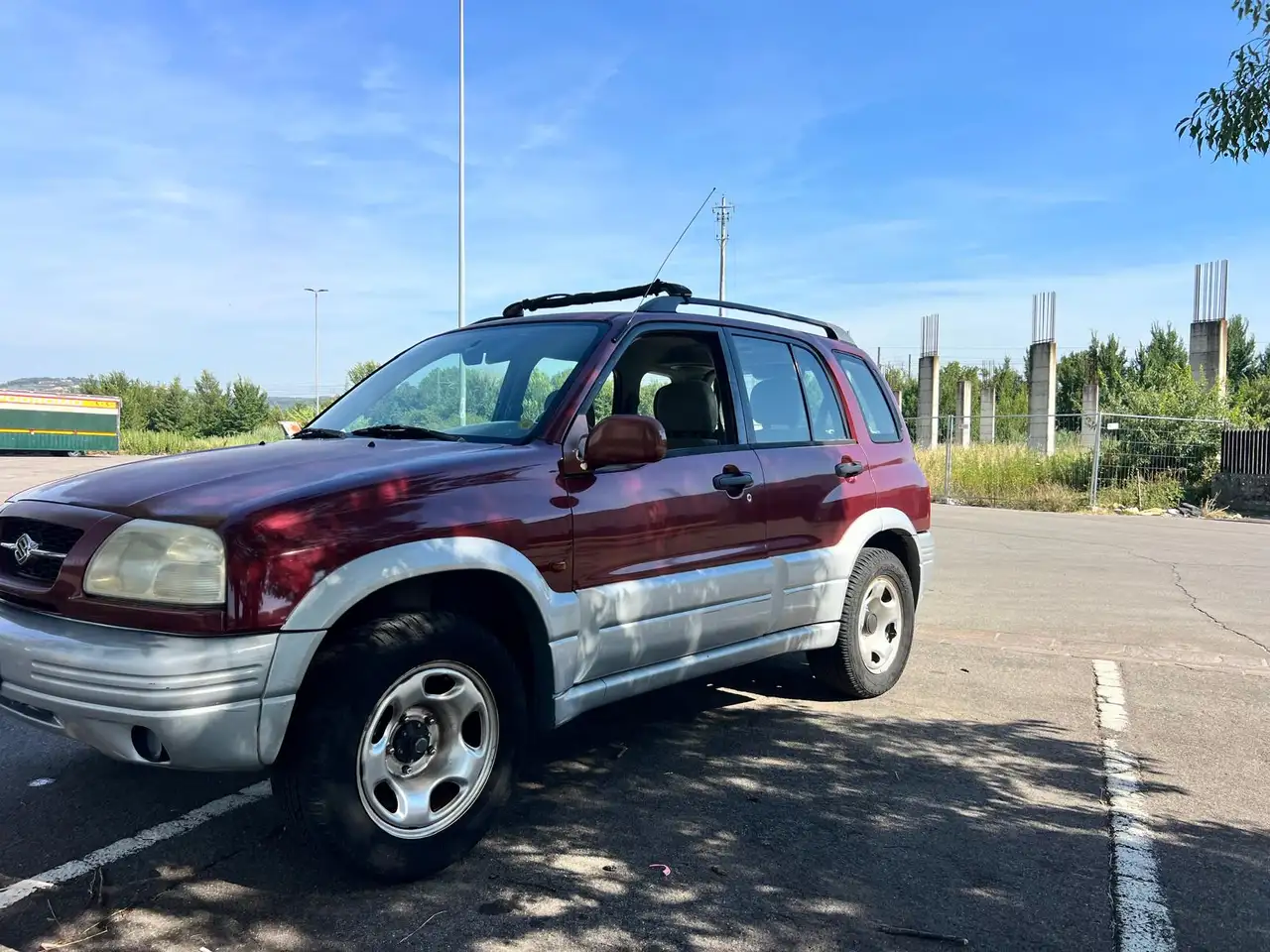 Suzuki Grand Vitara 5p 2.0 16v c/2airbag,abs,AC, foto 2