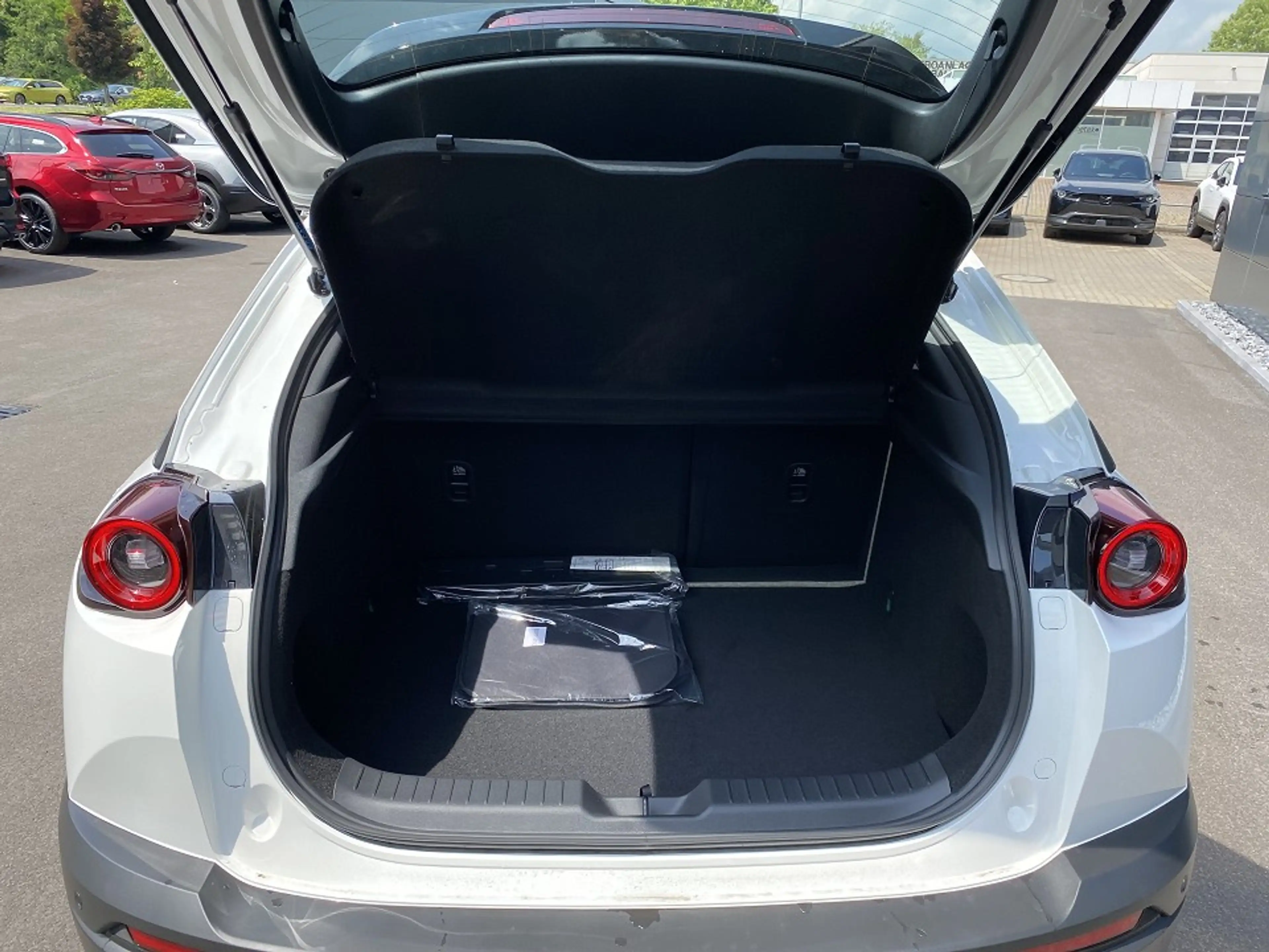 Mazda MX-30 EV,3 phasig ADVANTAGE,1 Hand. — photo 5