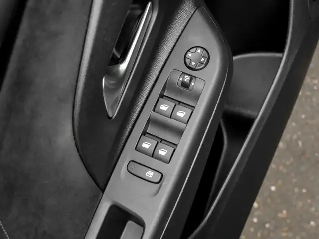 Opel Corsa view 13