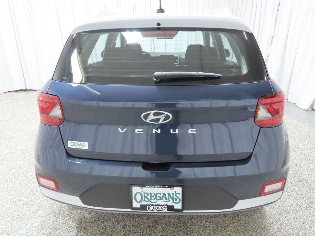 2026 Hyundai Venue Preferred — photo 4