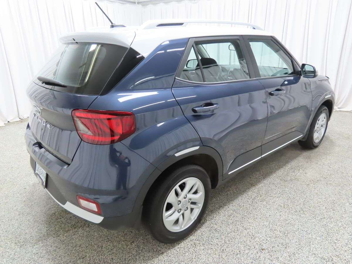 2026 Hyundai Venue Preferred — photo 3