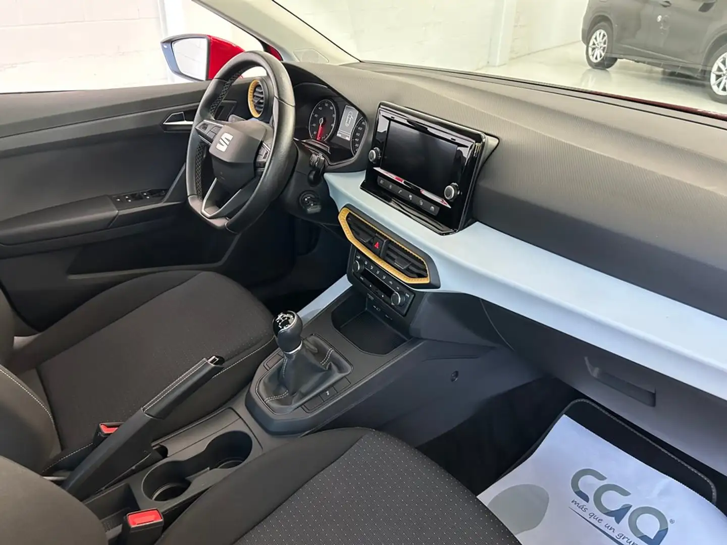 SEAT Ibiza 1.0 TSI 81kW (110CV) Style XL Rojo - 2