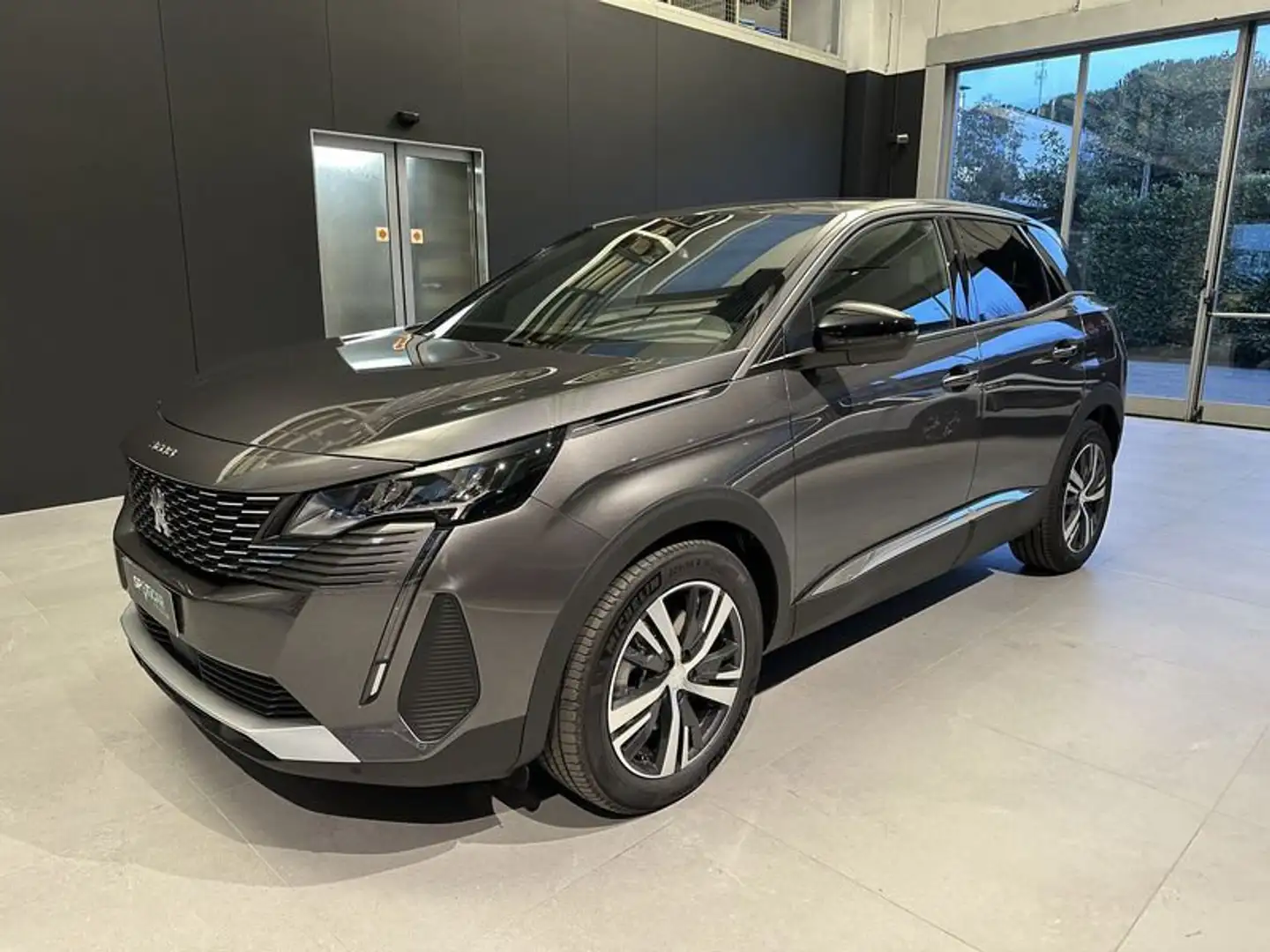 Peugeot 3008 Nuova ALLURE PACK HYBRID 225 e-EAT8 Gris - 1