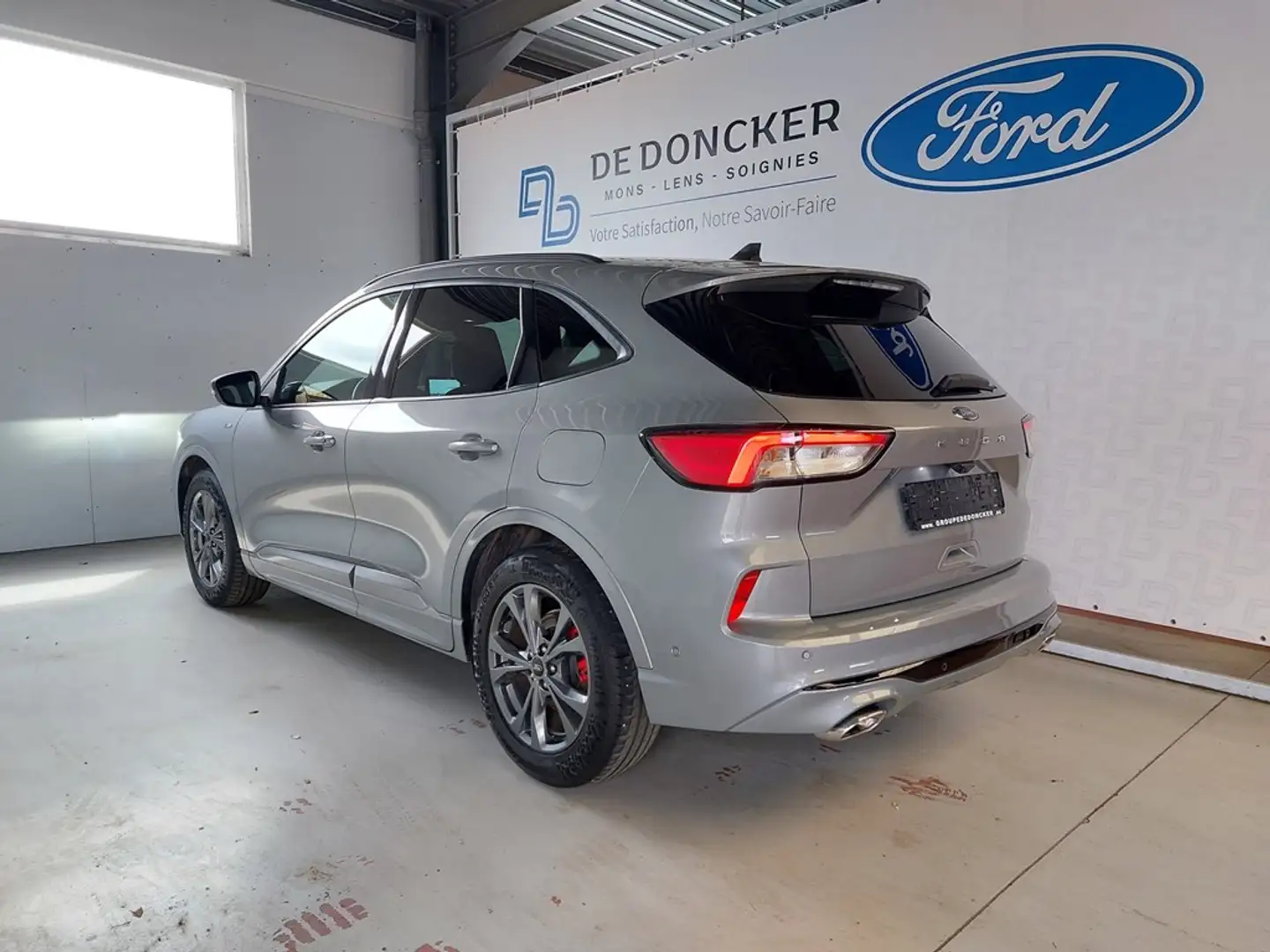 Ford Kuga ST-Line 1.5 ecoblue 120ch Gris - 2