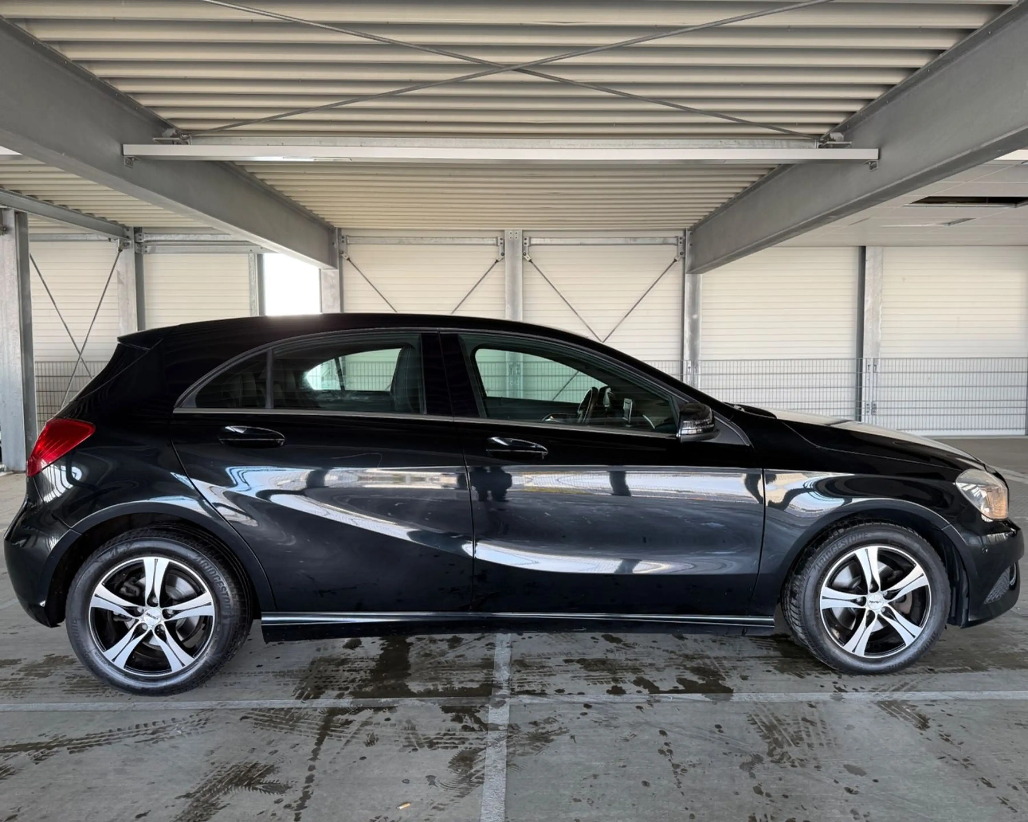 Mercedes-Benz A 200 NAVI TEMP LIM FA PDC TL SH BT Start/Stopp — photo 7