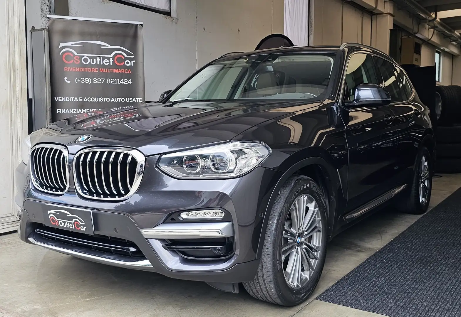 BMW X3 xDrive25d Luxury 231cv Autom. Gris - 2