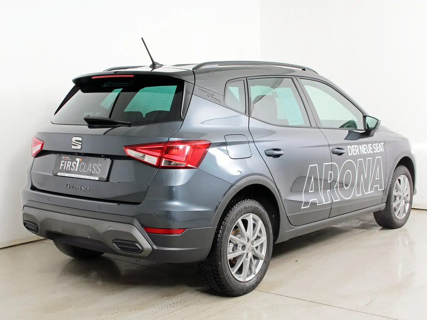 SEAT Arona Style Edition 1.0 TSI DSG Grau - 2