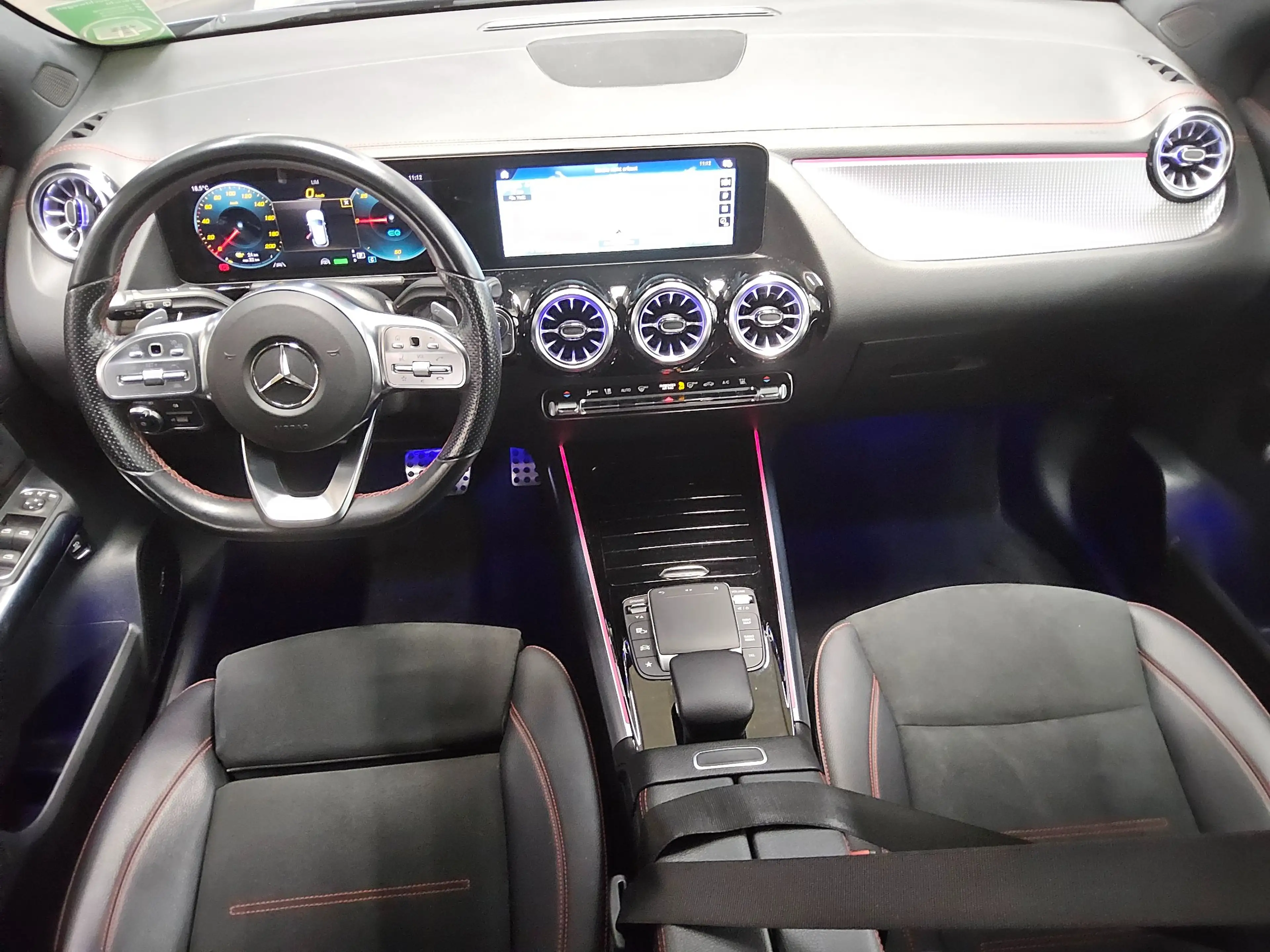 Mercedes-Benz EQA EQA T-LEDER NAVI SPORTSITZE KLIMAAUT RADIO TEMPO MFL SHZ VC PDC AHK ACC SOUND LED MBUX Distronic+ — photo 5
