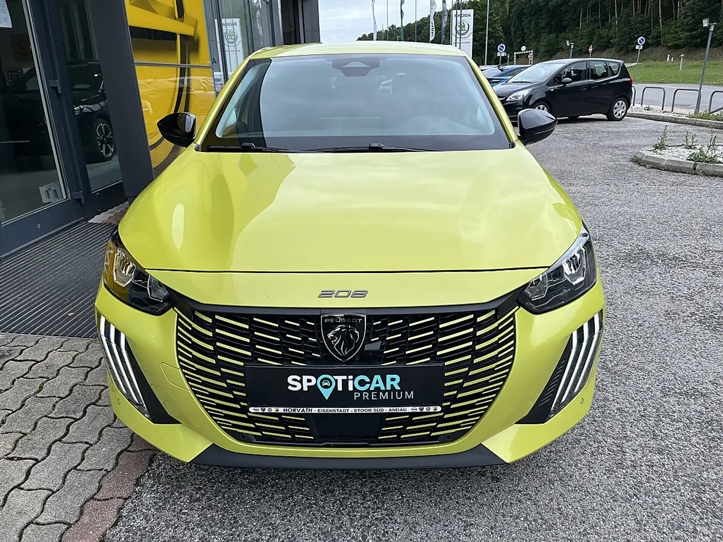 Peugeot 208 Hybrid 110 e-DCS6 Allure Gelb - 2