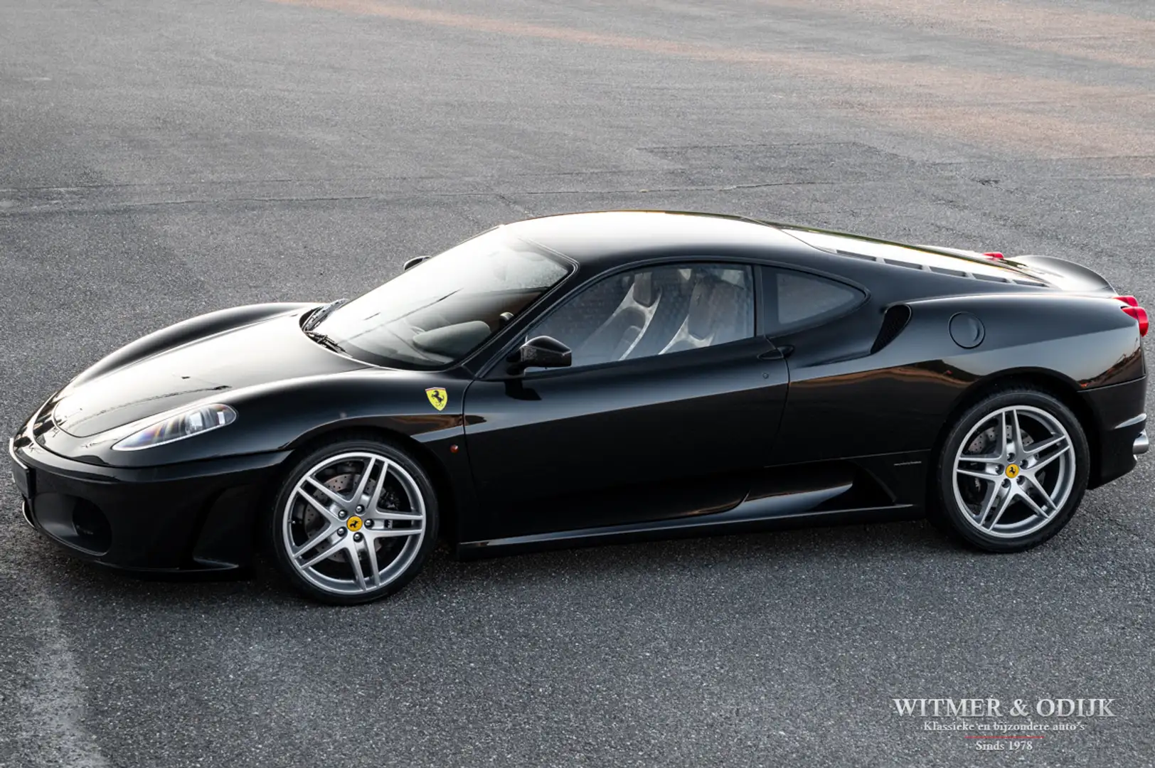 Ferrari F430 4.3 V8 F1 Zwart - 1
