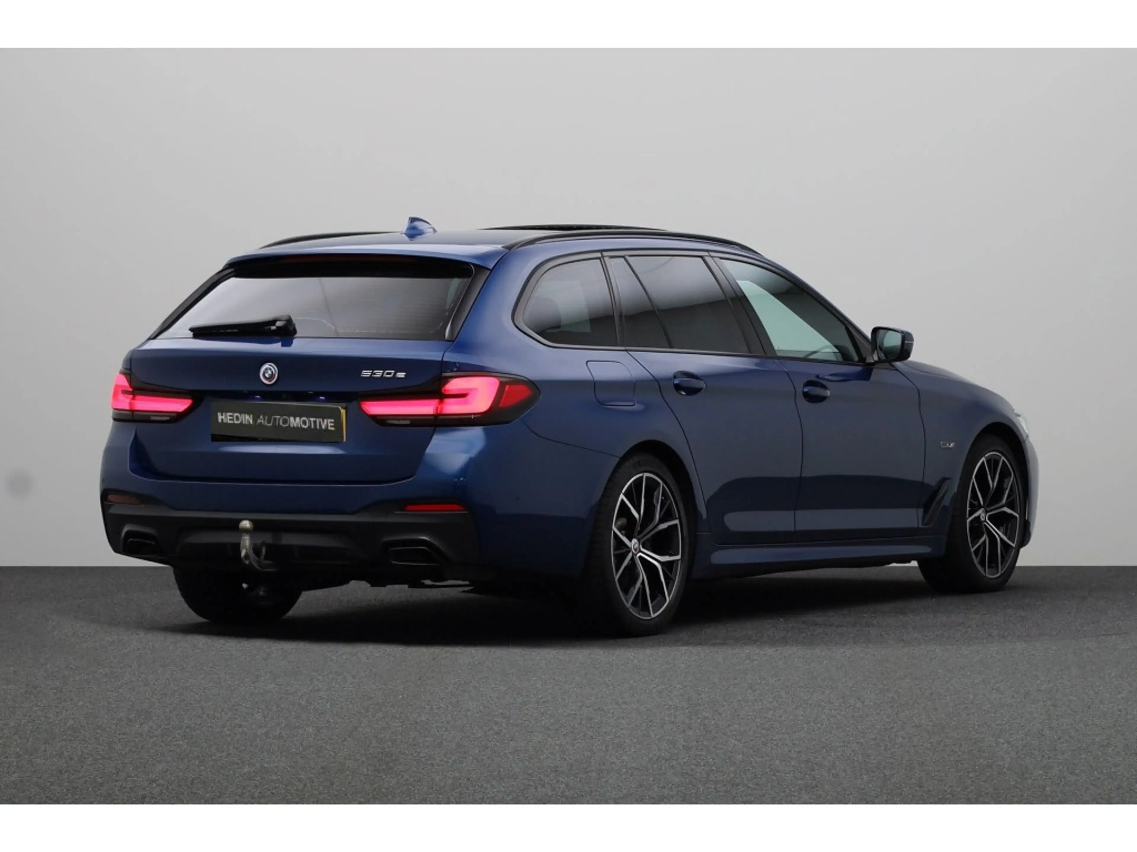 BMW 530 5-serie Touring 530e Business Edition Plus | M-spo — photo 2