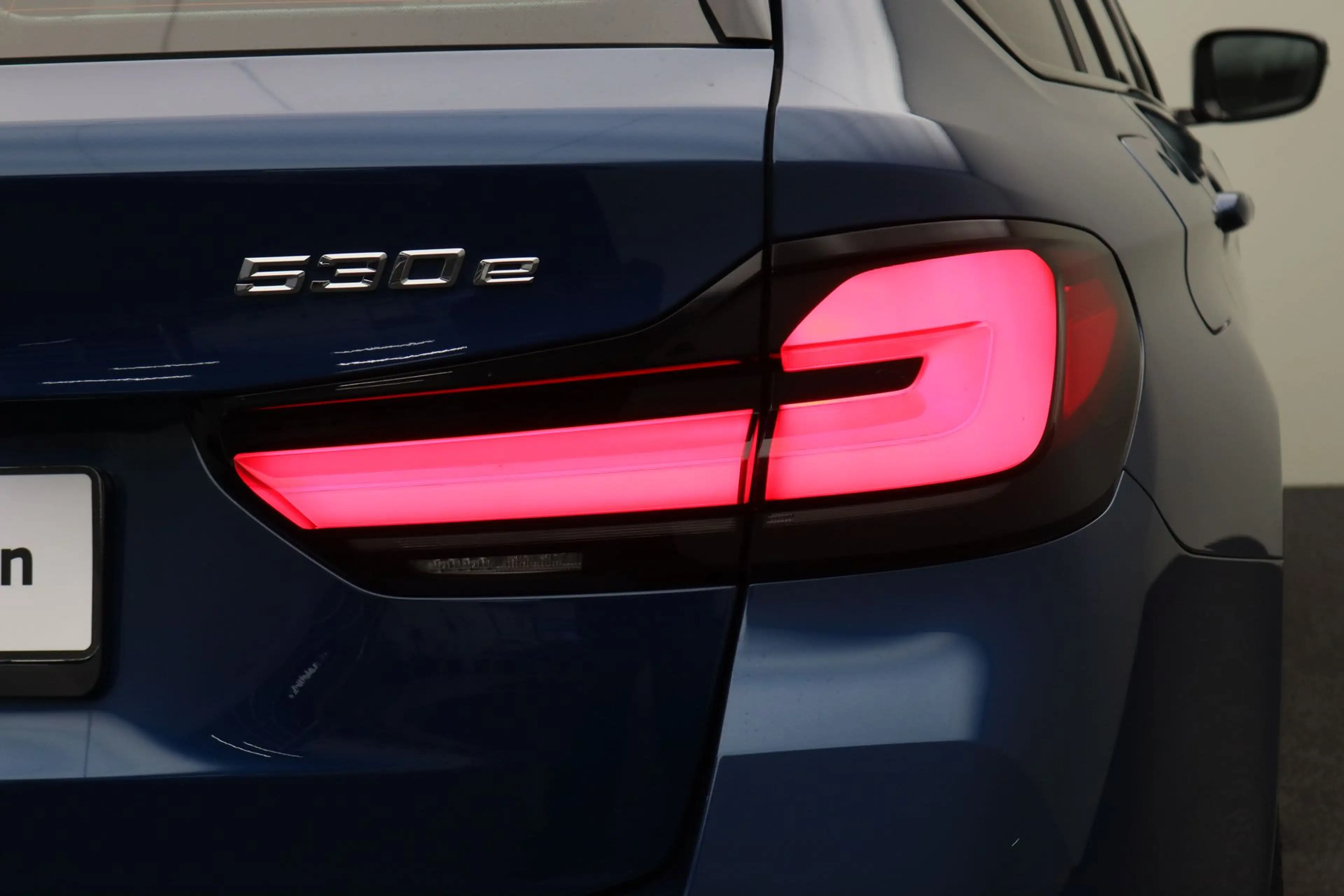 BMW 530 5-serie Touring 530e Business Edition Plus | M-spo — photo 11