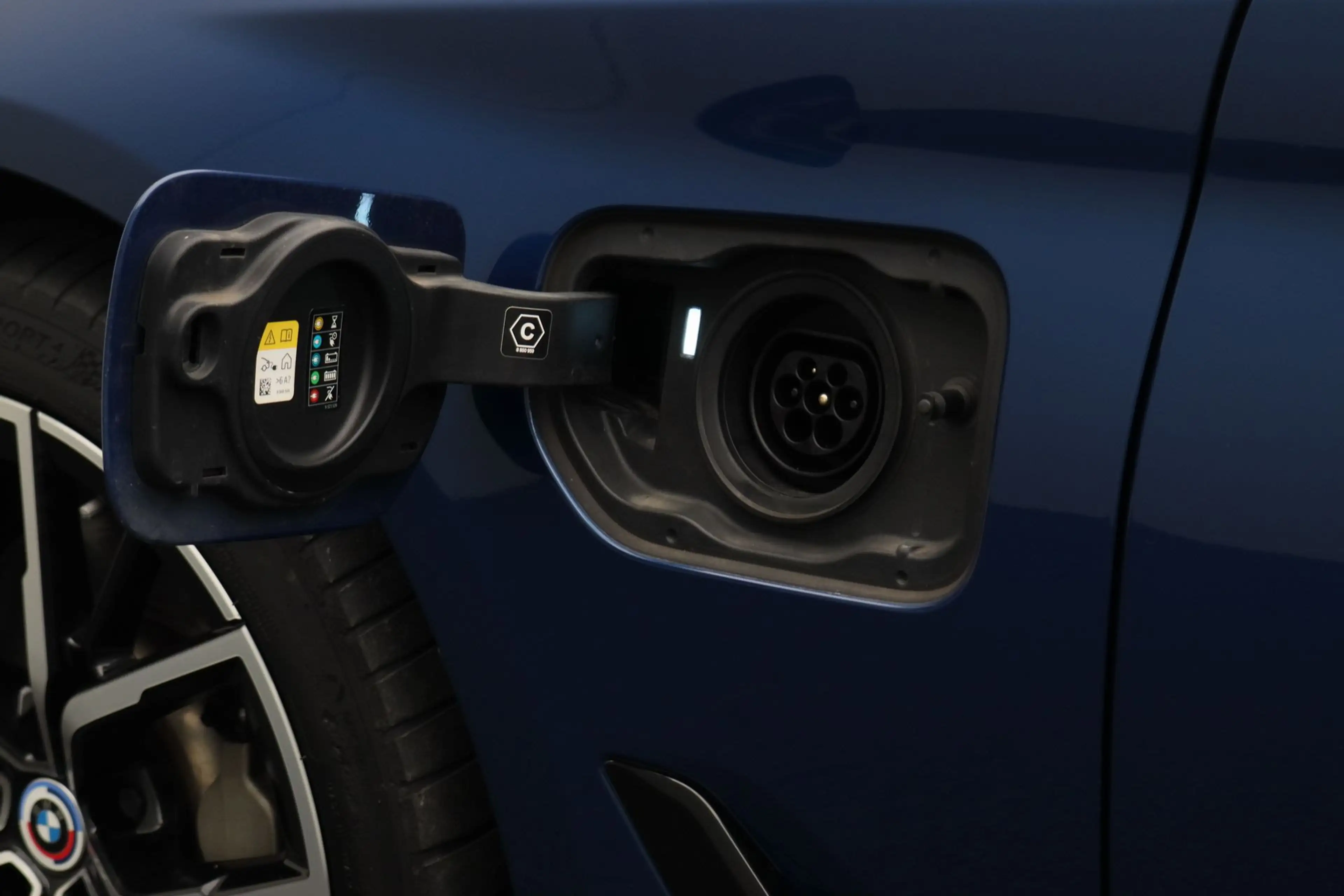 BMW 530 5-serie Touring 530e Business Edition Plus | M-spo — photo 13