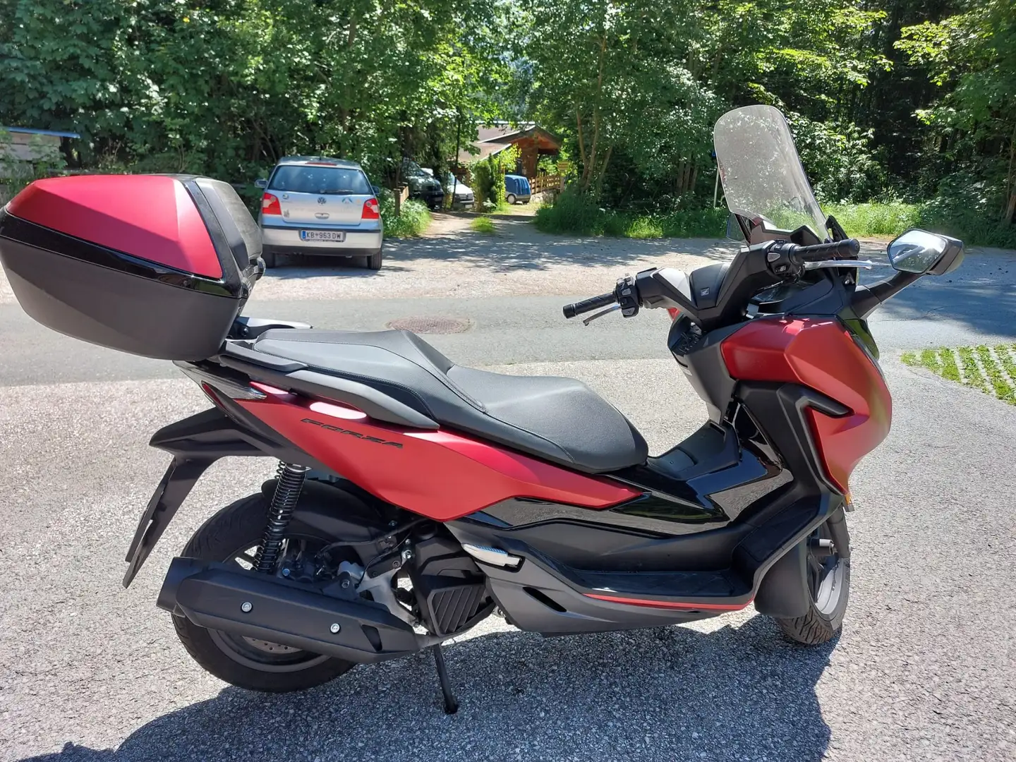 Honda Forza 125 Rouge - 1