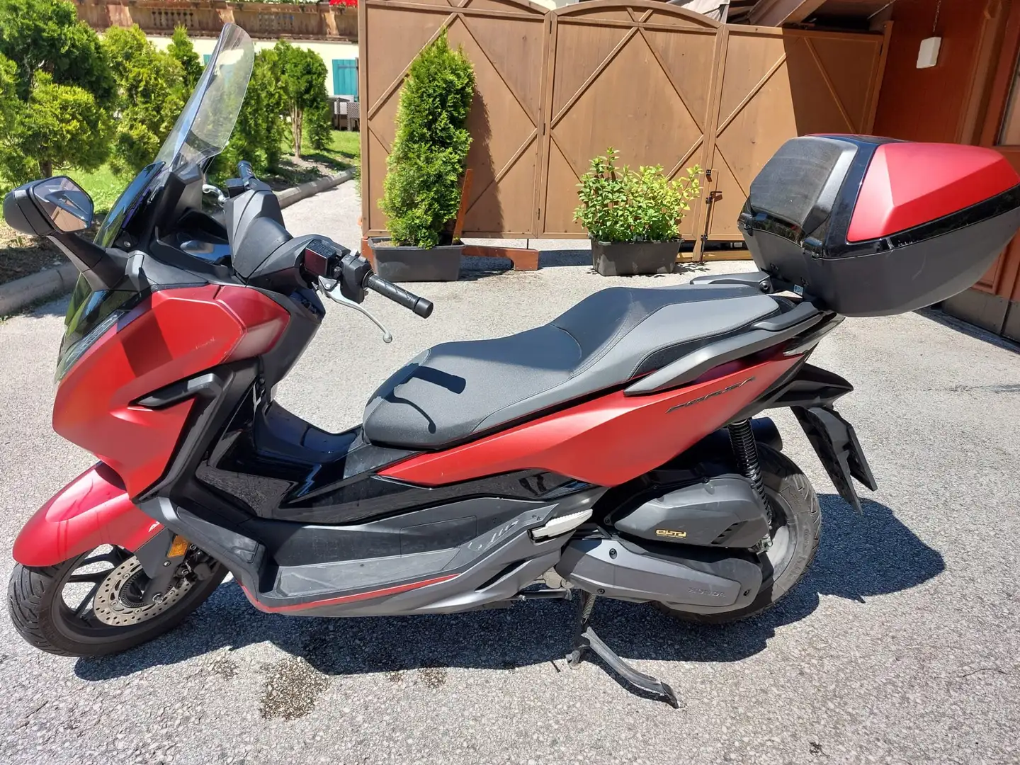 Honda Forza 125 Rouge - 2