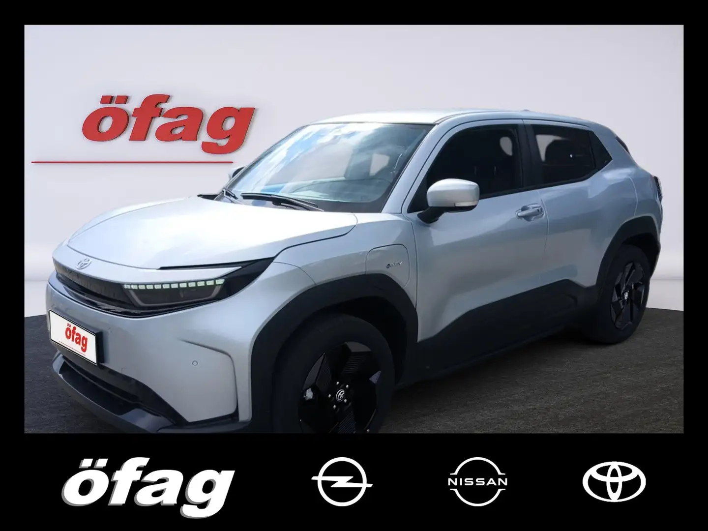 Toyota Urban Cruiser Elektro AWD 61kWh Teamplayer Aut. Silber - 1