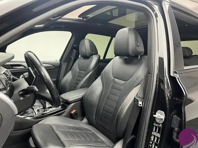 BMW X3 view 8