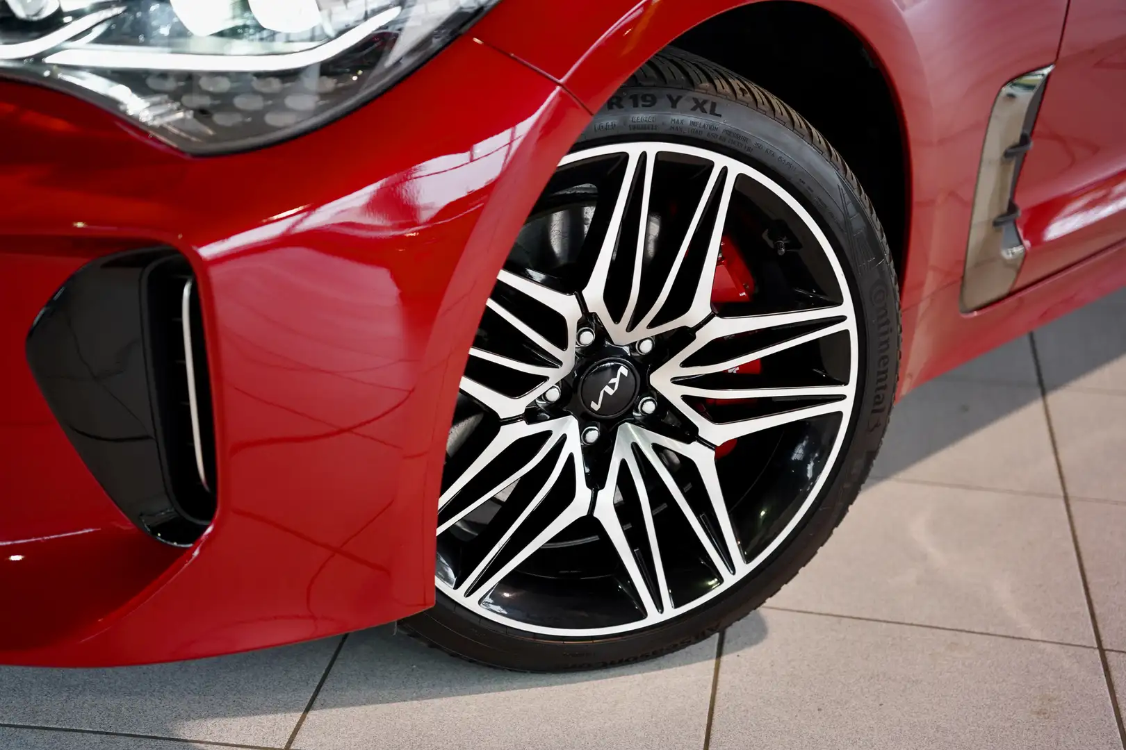 Kia Stinger GT 4WD 1.H *19 *Pano *Memory *360°*H-UP Червоний - 2