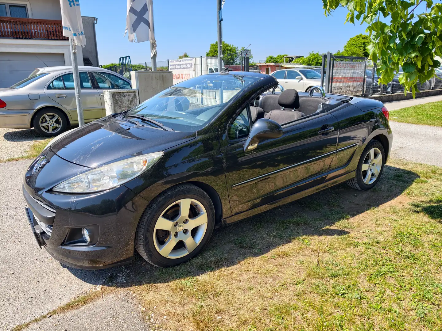 Peugeot 207 207 CC 120 VTi Premium Schwarz - 2