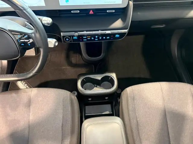 Hyundai Ioniq 5 view 12