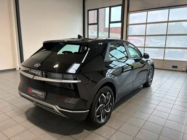 Hyundai Ioniq 5 view 5